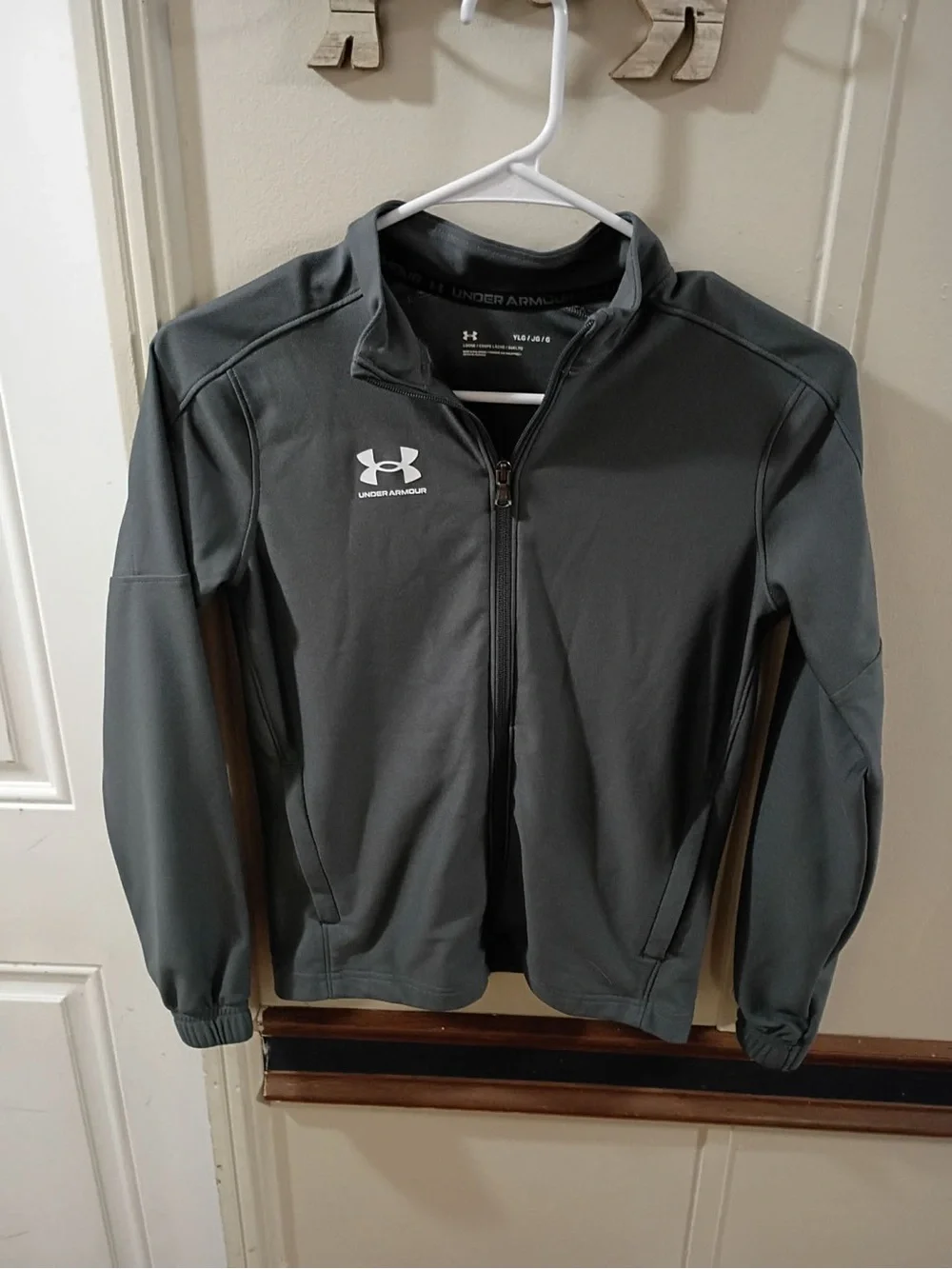 Under Armour Boys Half-Zip Jacket in Dark Gray